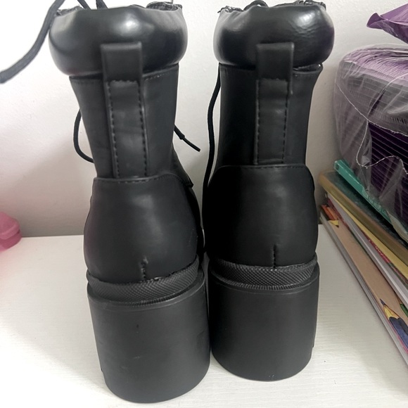 Combat boots - Picture 3 of 6